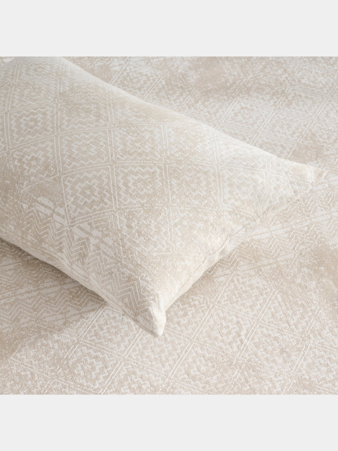 Antique Lace Birch | Cotton Bamboo | Jacquard | Bed Cover