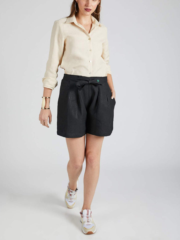 Gleam Tie Up Shorts Black