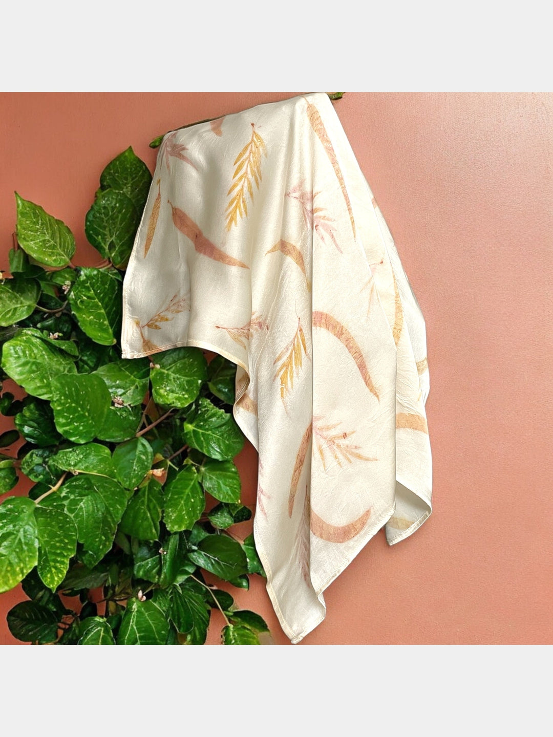 Leafy Grace Beige Bandana Ecoshi