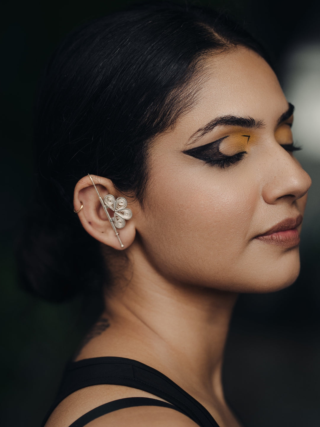 Tarkashi Bold Earcuff