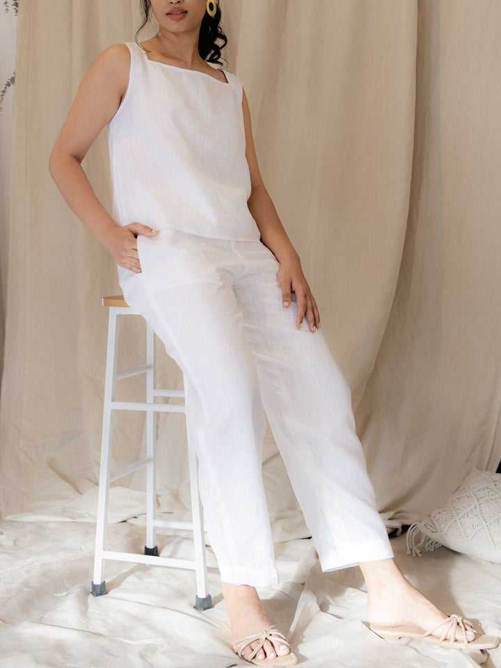 TopsAura Blanc 100% Linen Sleeveless Top WhiteStudio 242