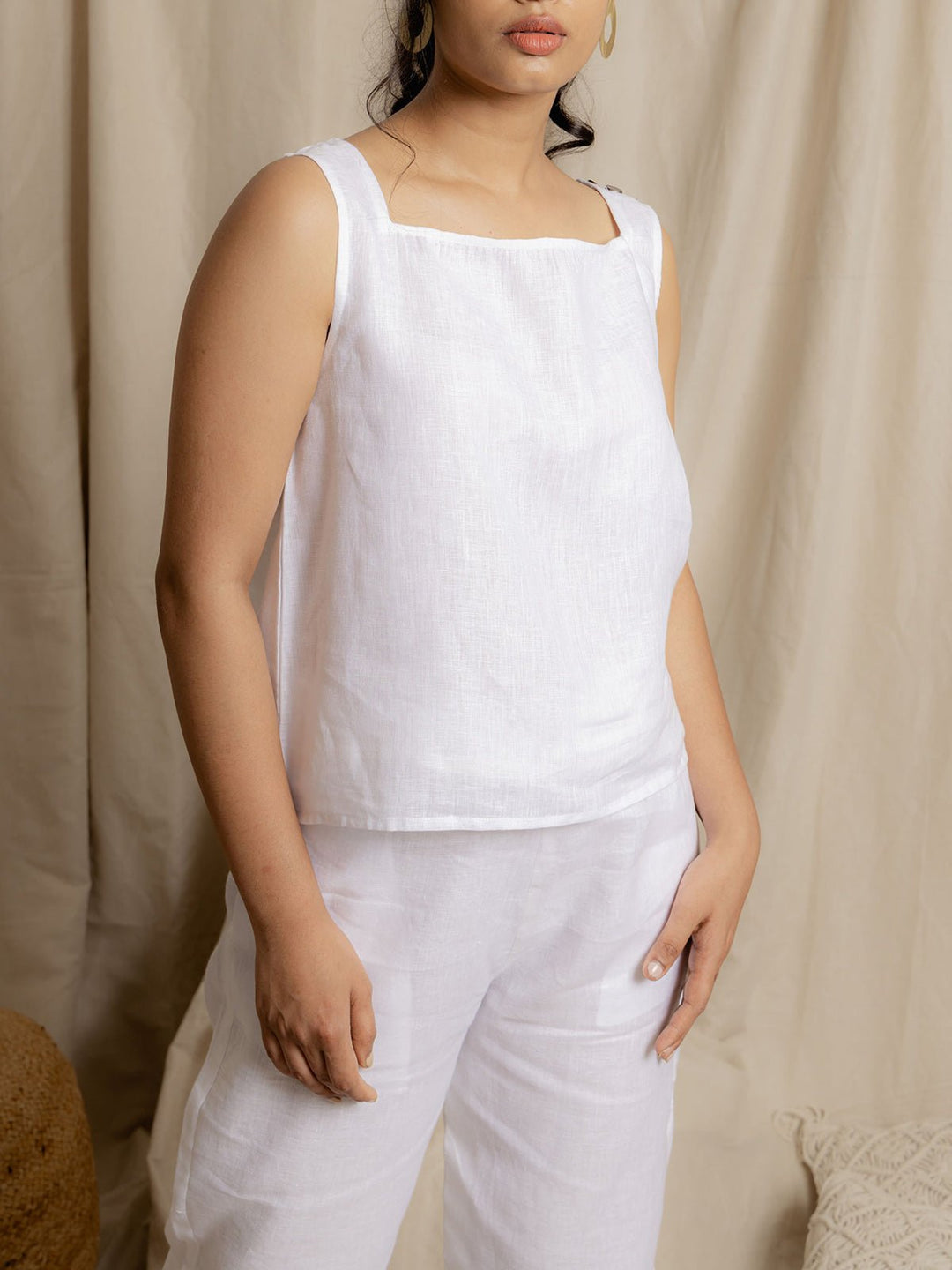 TopsAura Blanc 100% Linen Sleeveless Top WhiteStudio 242