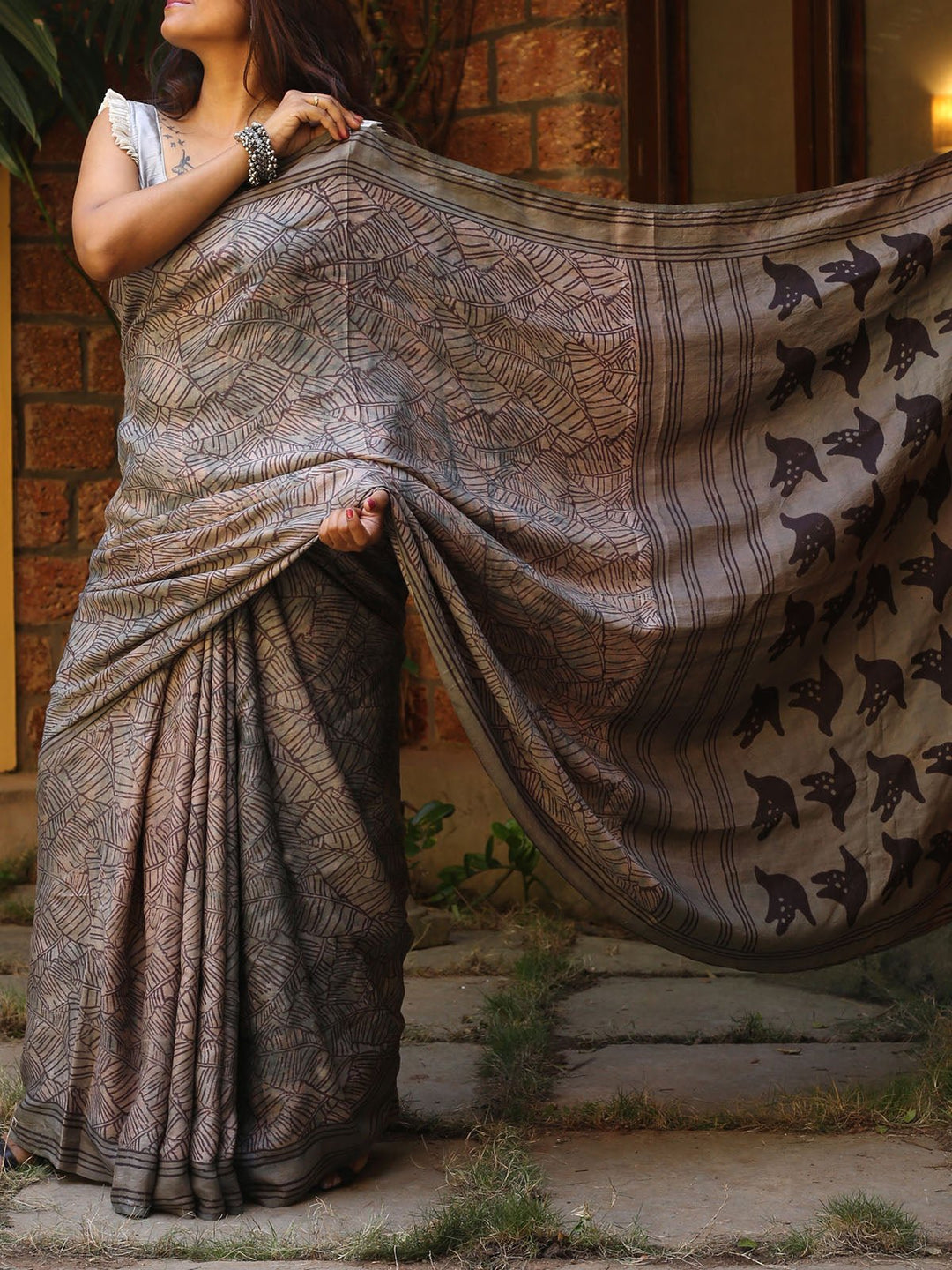 SareesBird Print Mulberry Silk Saree GreyFor Sarees