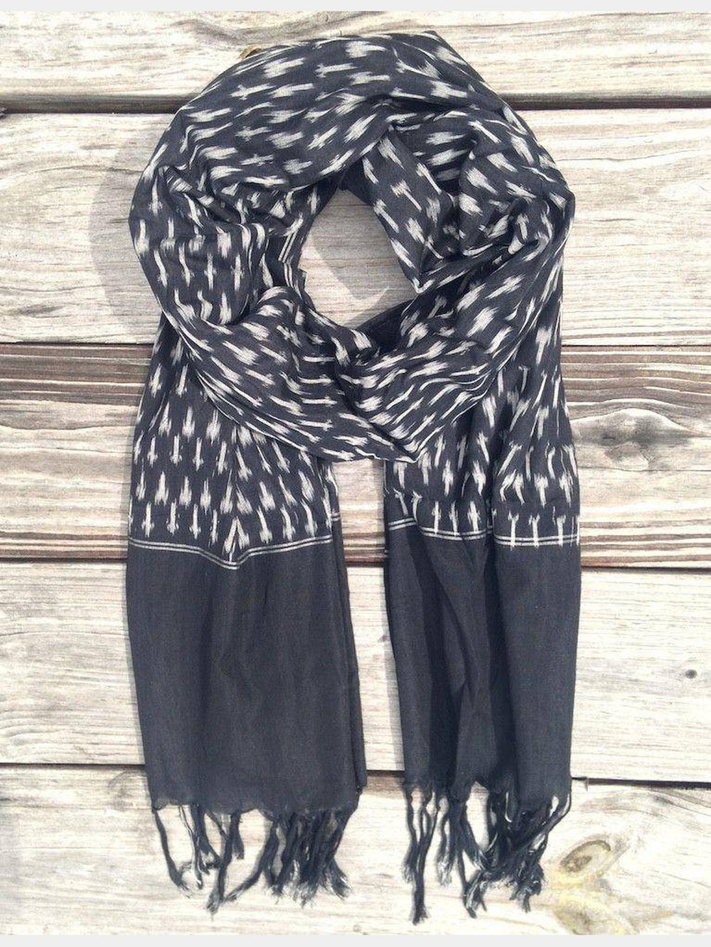 Classic Black Scarf Passion Lilie