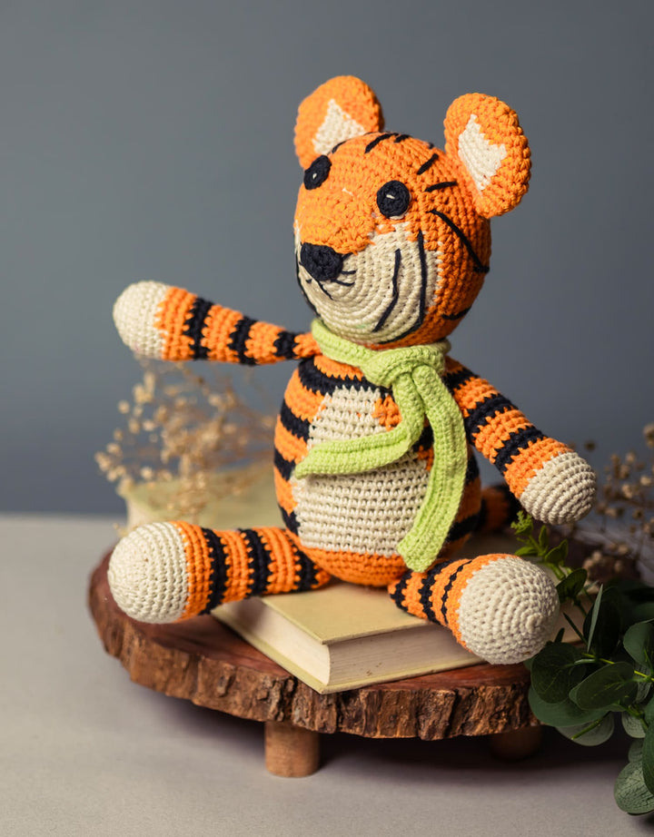 Toys & GamesCurious Tiger Cuddle ToySamoolamFlourish Planet