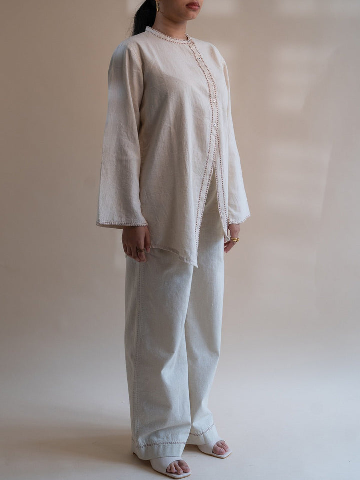 TopsDawning Asymmetric Shirt Off whiteLafaaniFlourish Planet