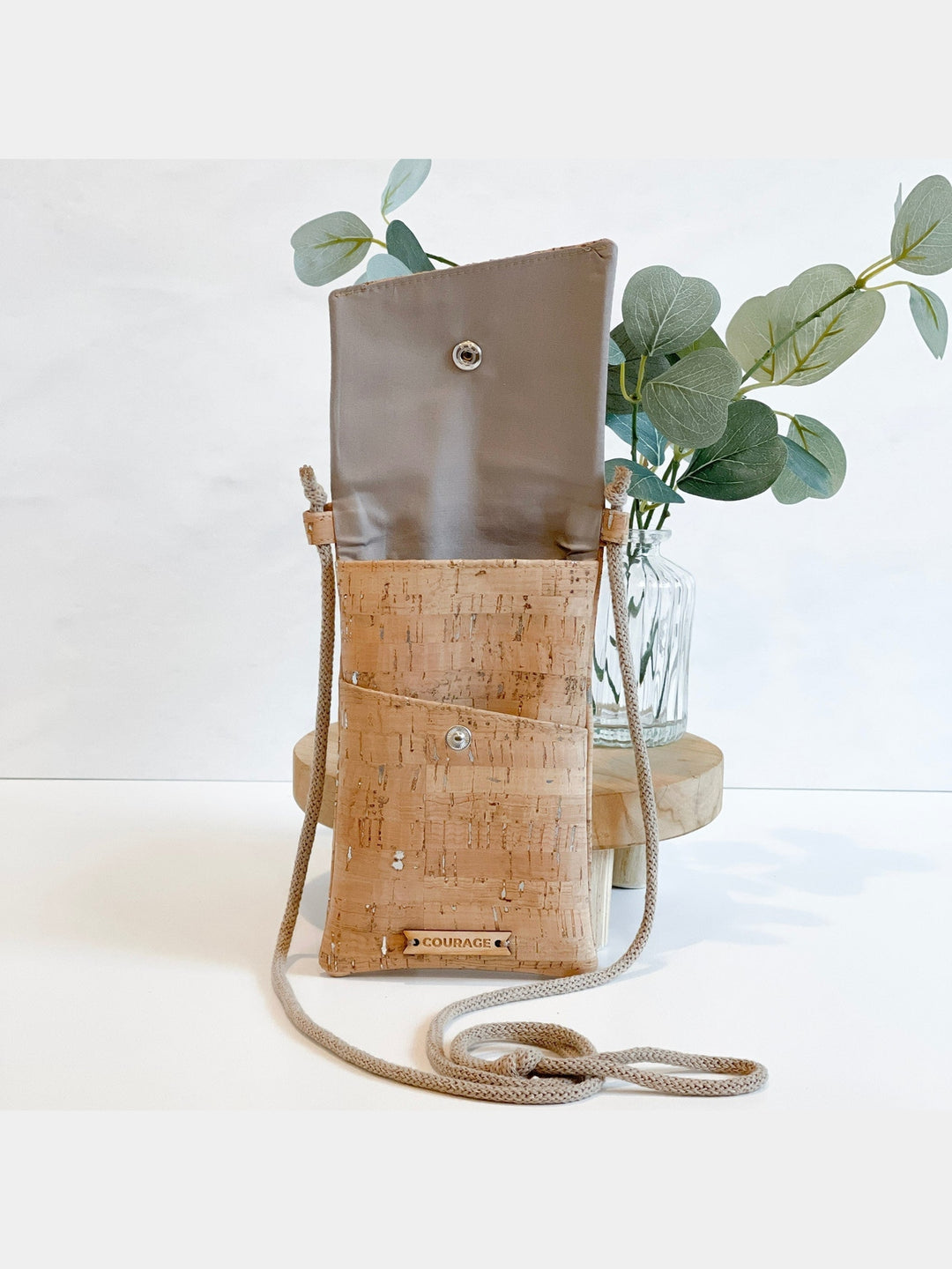 BagsDAYDREAMER phone sling | SILVERCarry Courage