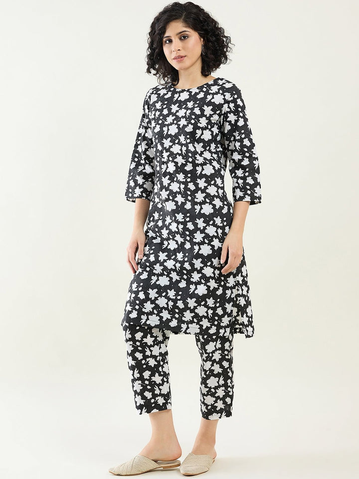 Co - ord SetEasy Fit Kurta & Cropped Pants SetArras