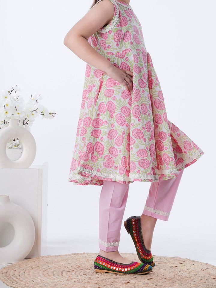 Suits & SetsFiza Kurta Set PinkKalp