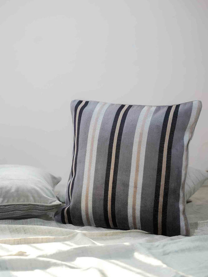 Bed and LivingFlor Cushion CoverHome Yarn