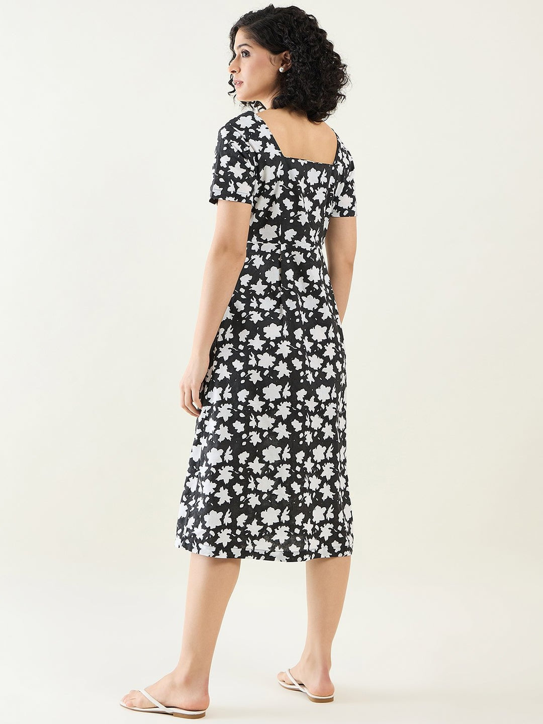 DressesFloral Printed Midi Dress with Side PocketArras