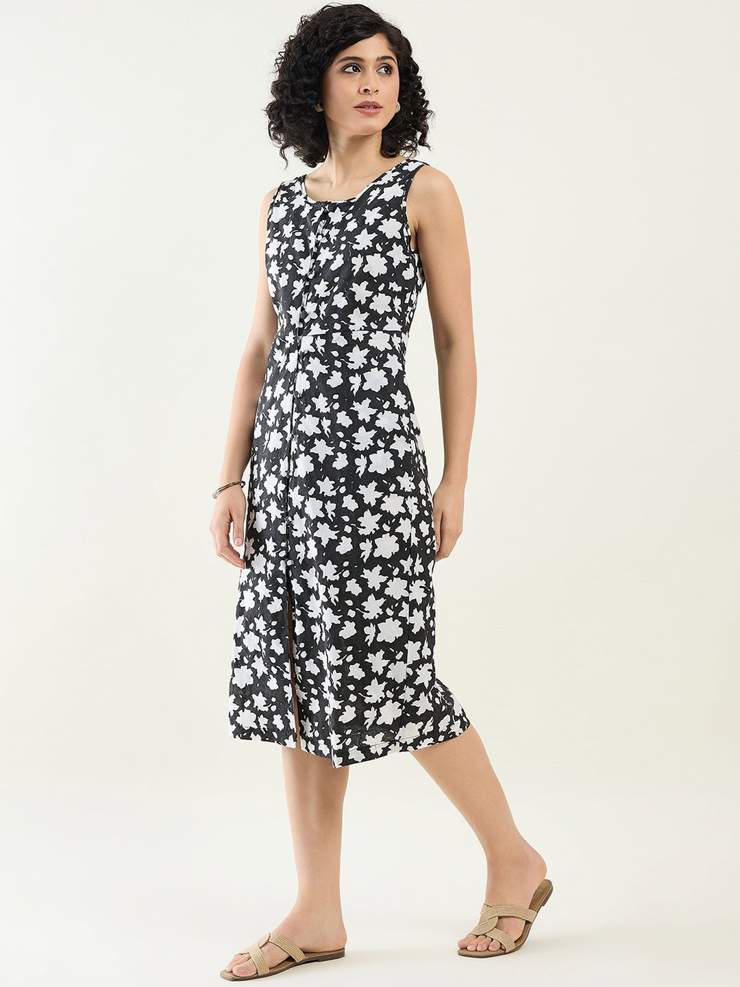 DressesFloral Printed Sheath Dress in MonochromeArras