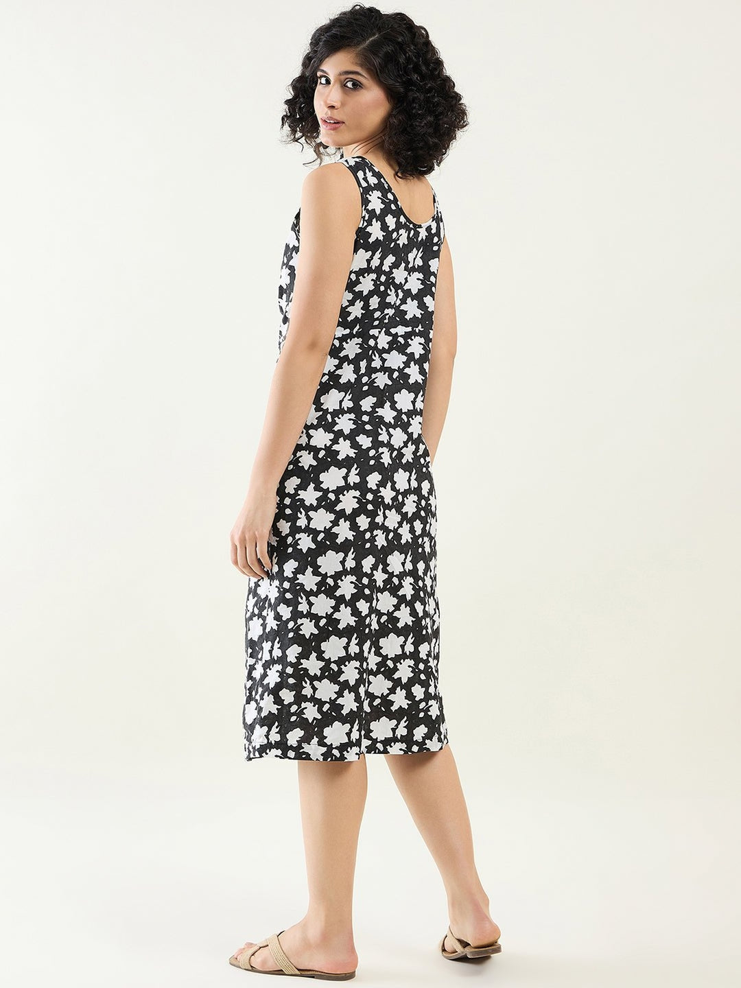 DressesFloral Printed Sheath Dress in MonochromeArras