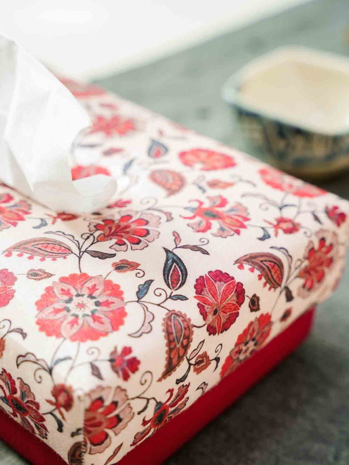 Table and DiningFloral Tissue BoxHome Yarn