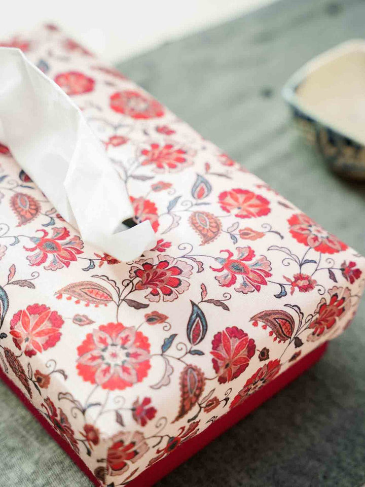 Table and DiningFloral Tissue BoxHome Yarn