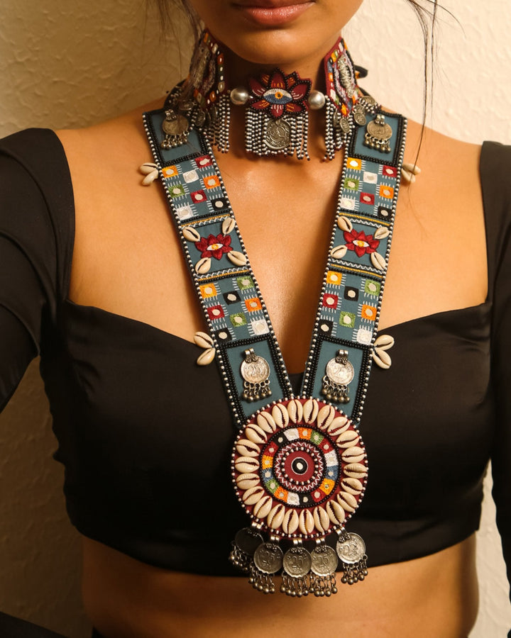 JewelryGhamagham NecklaceNakhrewaaliFlourish Planet