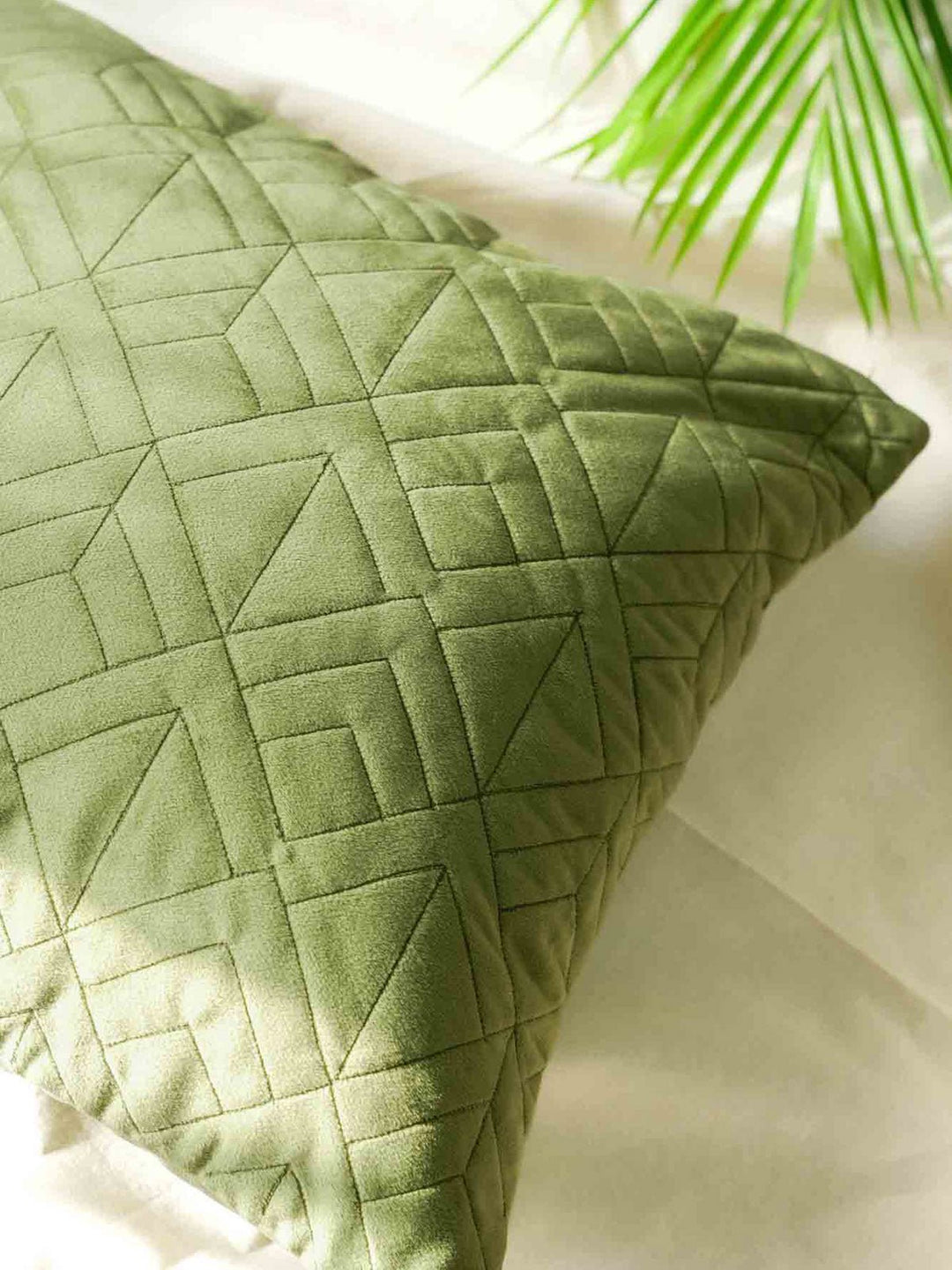 Bed and LivingGlaze Cushion CoverHome Yarn