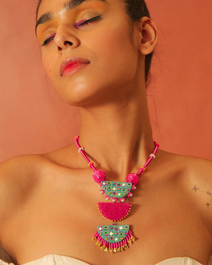 JewelryIYKYK NecklaceNakhrewaaliFlourish Planet