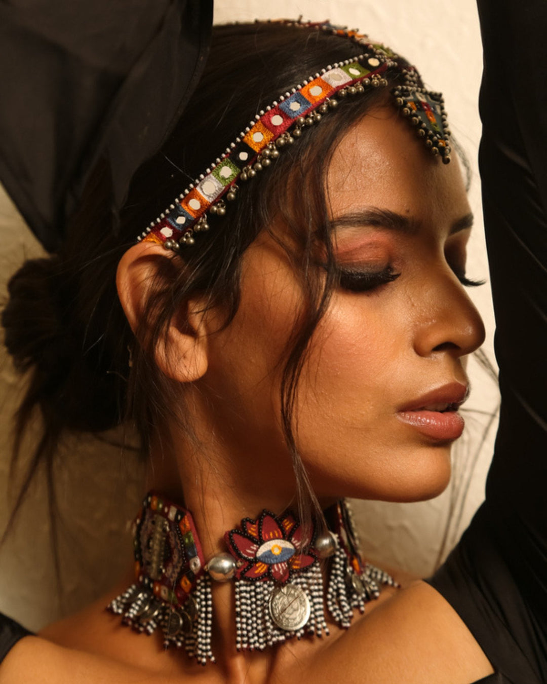 JewelryKamli ChokerNakhrewaaliFlourish Planet