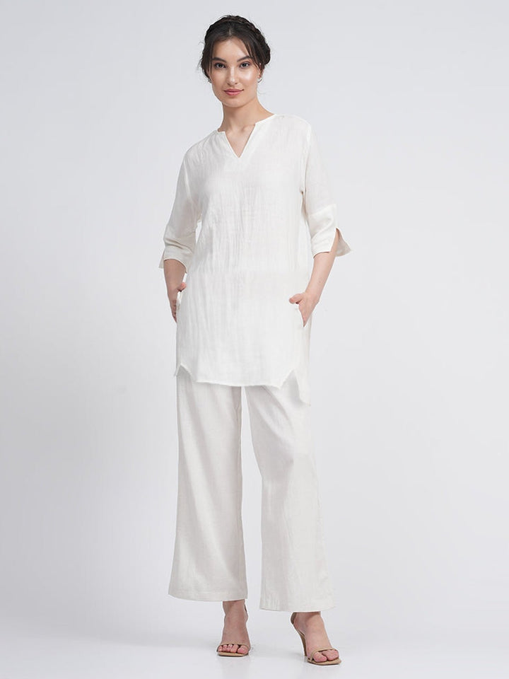 Co - ord SetLinen Solid V - Neck Top with Trousers Co - ords SetSaltpetre