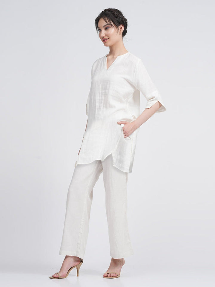 Co - ord SetLinen Solid V - Neck Top with Trousers Co - ords SetSaltpetre