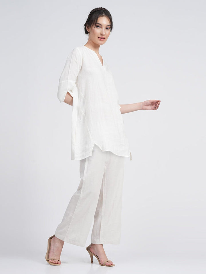 Co - ord SetLinen Solid V - Neck Top with Trousers Co - ords SetSaltpetre