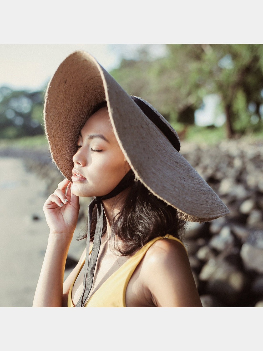 Personal AccessoriesLOLA Wide Brim Jute Straw Hat with Black StrapBrunnaCo