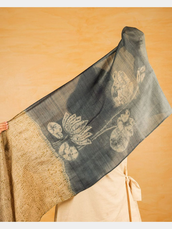 Scarves & WrapsLotus | StoleGumfuFlourish Planet