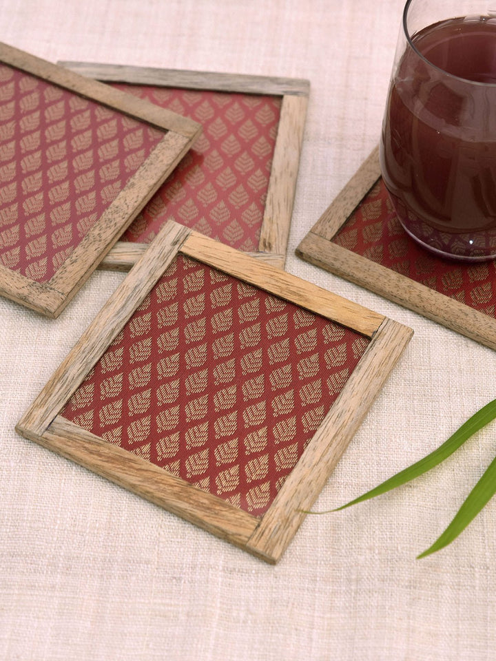 Table and DiningMogen Coasters Set of 4Home Yarn