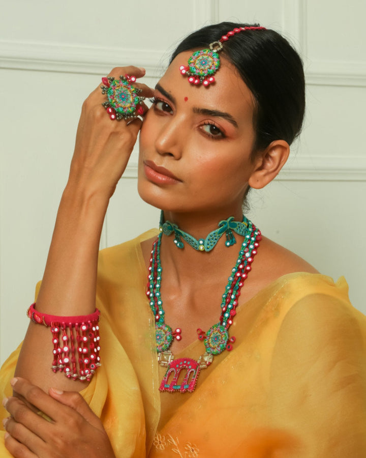 JewelryMorni Banke ChokerNakhrewaaliFlourish Planet