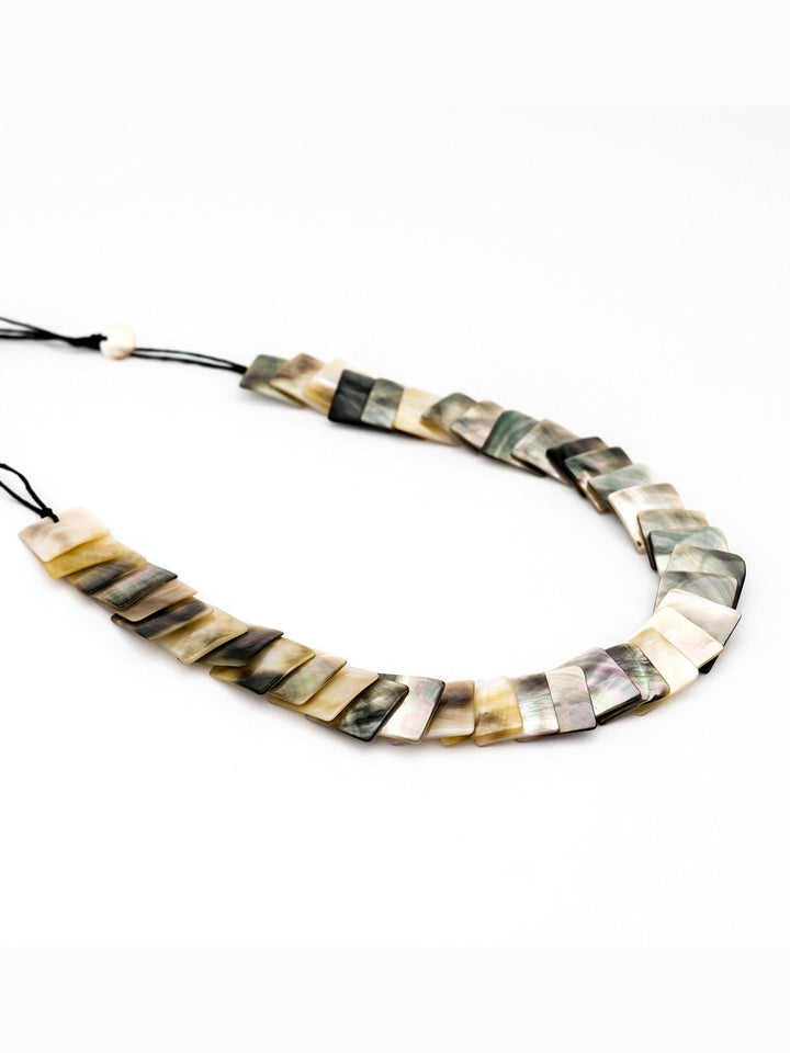 JewelryMother of Pearl Shell Necklace - Playa Iridescent Grey | LIKHÂLIKHÂ