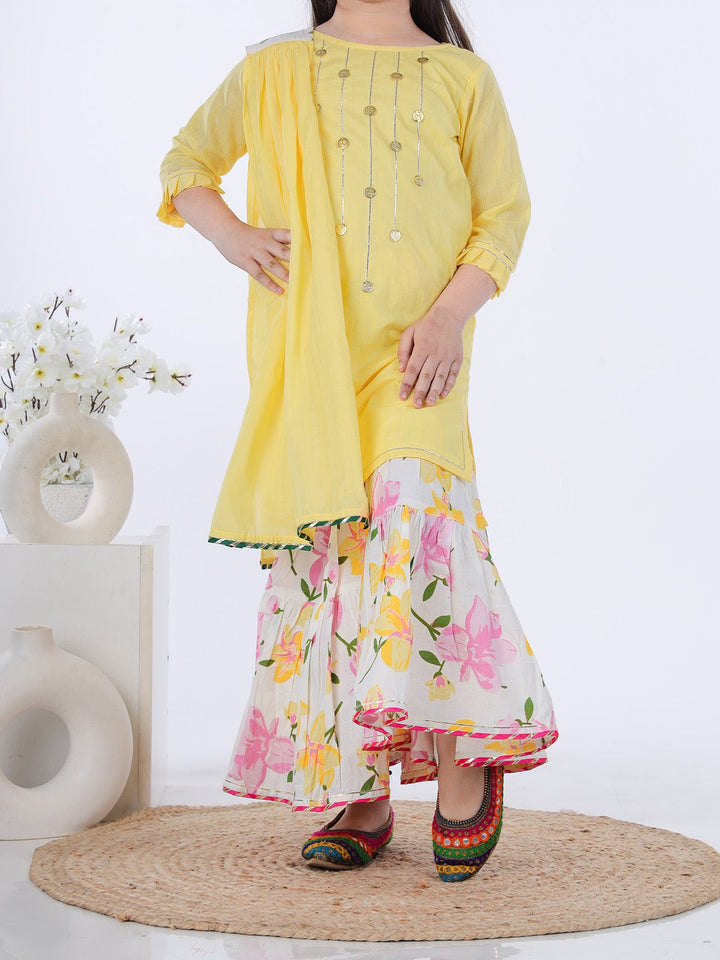 Suits & SetsNazm Sharara Set Yellow PinkKalp