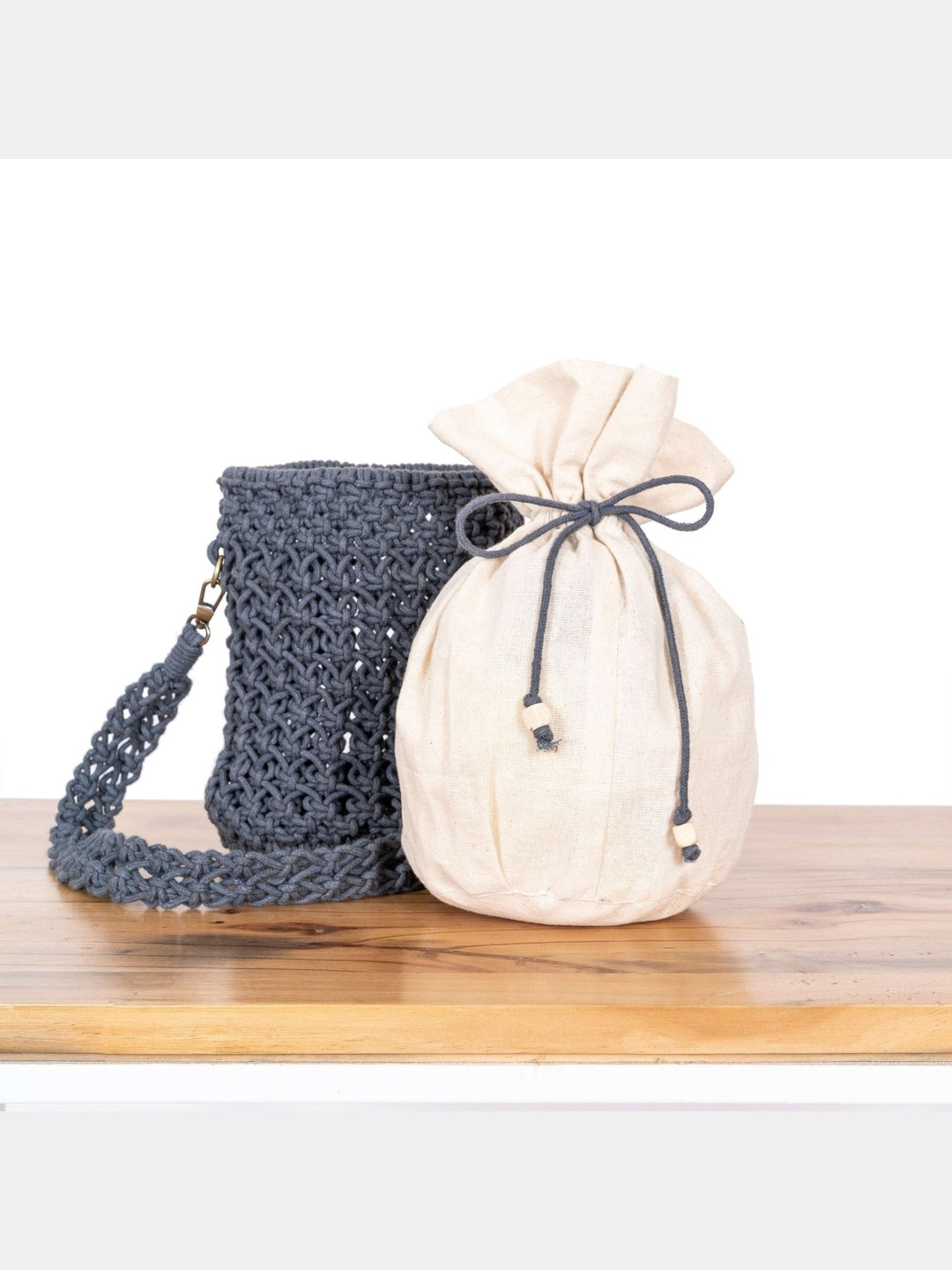BagsOn - The - Go Hand - Knotted Bucket BagOne 'O' Eight KnotsFlourish Planet