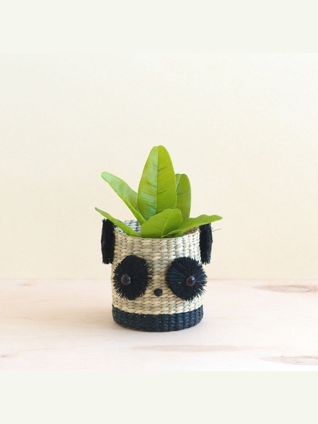 Home DecorPanda 6" Seagrass Basket Planter - Animal Planter | LIKHÂLIKHÂ