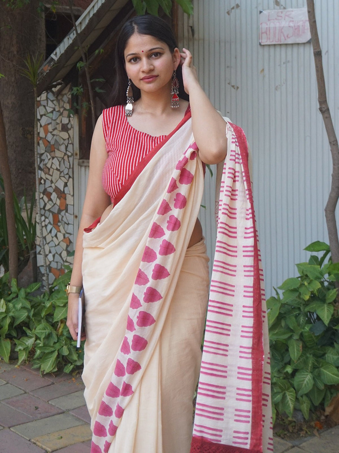 SareesPankhudi Cream Mul Cotton Leaf Print SareePolki by Bhagwati SareesFlourish Planet