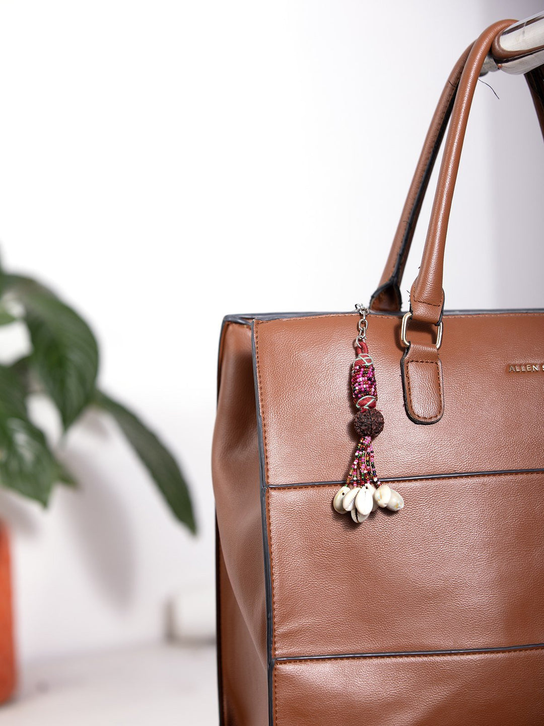 Personal AccessoriesPatwa Beaded Keychain with Rudraksha & Shell AccentsKaladoraFlourish Planet