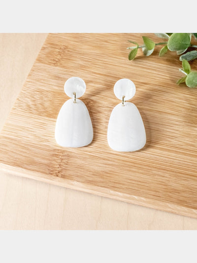 JewelryPearl White Mother of Pearl Earrings - Geometric Earrings | LIKHÂLIKHÂ