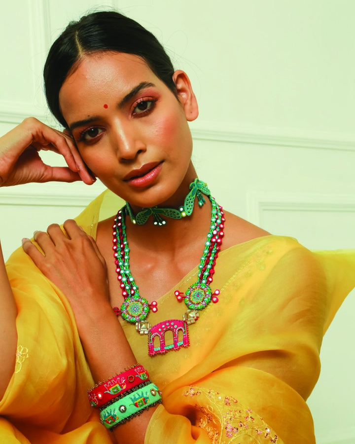 JewelryPushpon Wali MaalaNakhrewaaliFlourish Planet