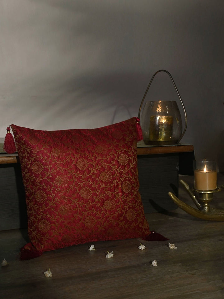 Bed and LivingRoo Shah Cushion CoverHome Yarn