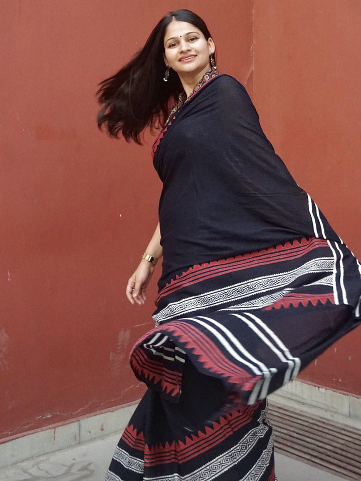 SareesSaadgi Black Mul Cotton Border SareePolki by Bhagwati SareesFlourish Planet