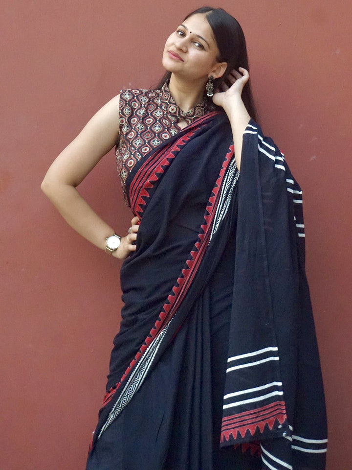 SareesSaadgi Black Mul Cotton Border SareePolki by Bhagwati SareesFlourish Planet