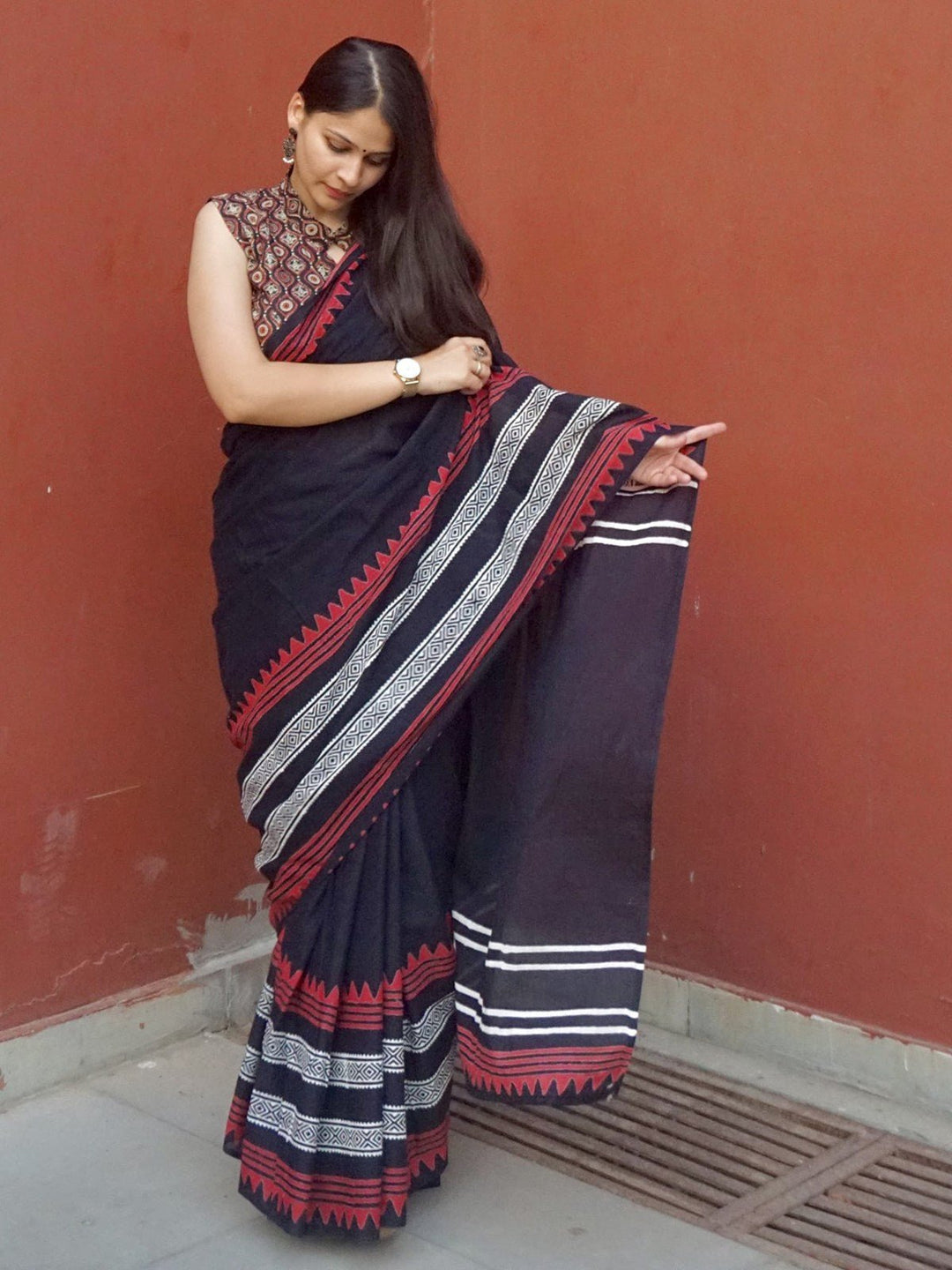 SareesSaadgi Black Mul Cotton Border SareePolki by Bhagwati SareesFlourish Planet
