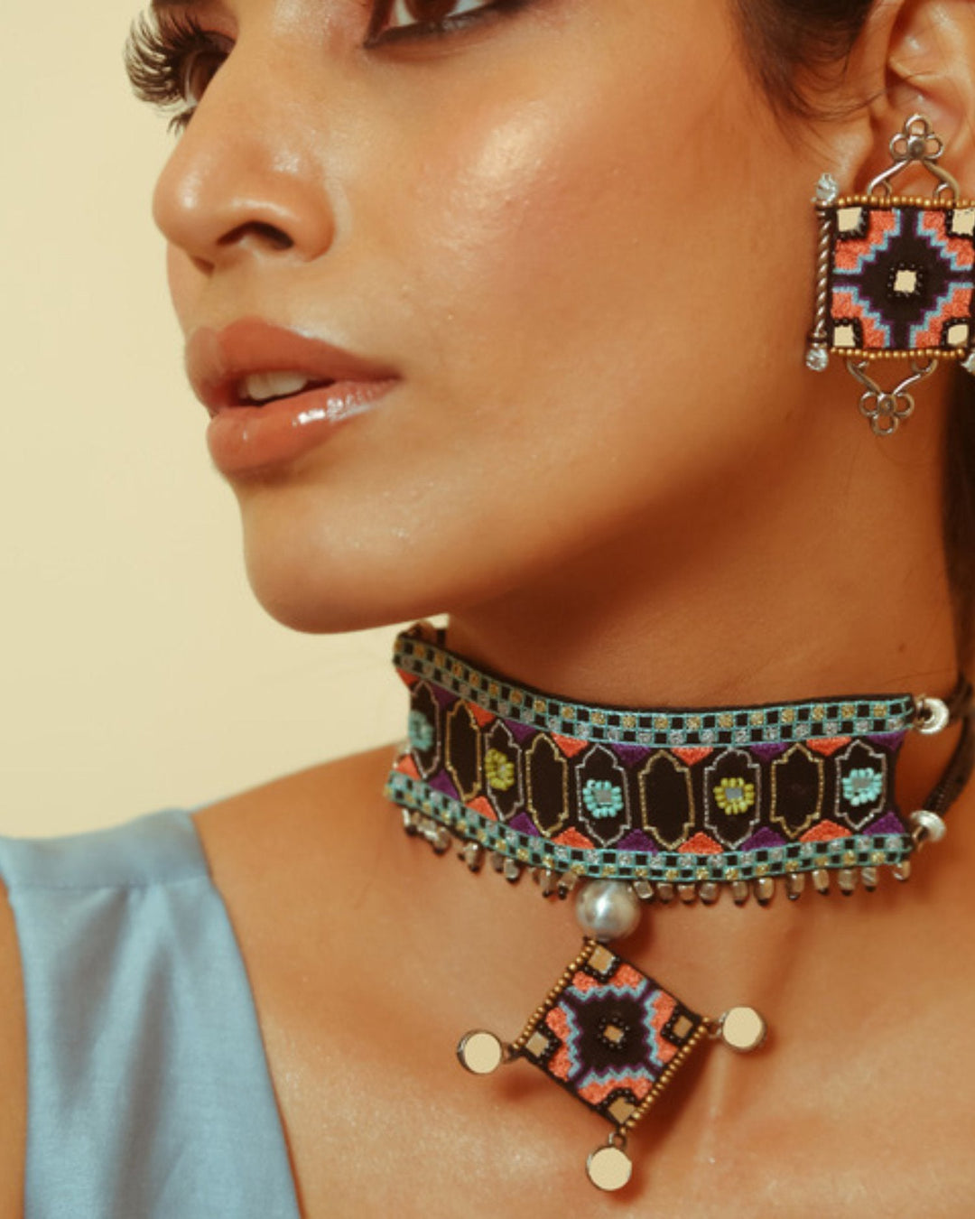 JewelrySakinah ChokerNakhrewaaliFlourish Planet