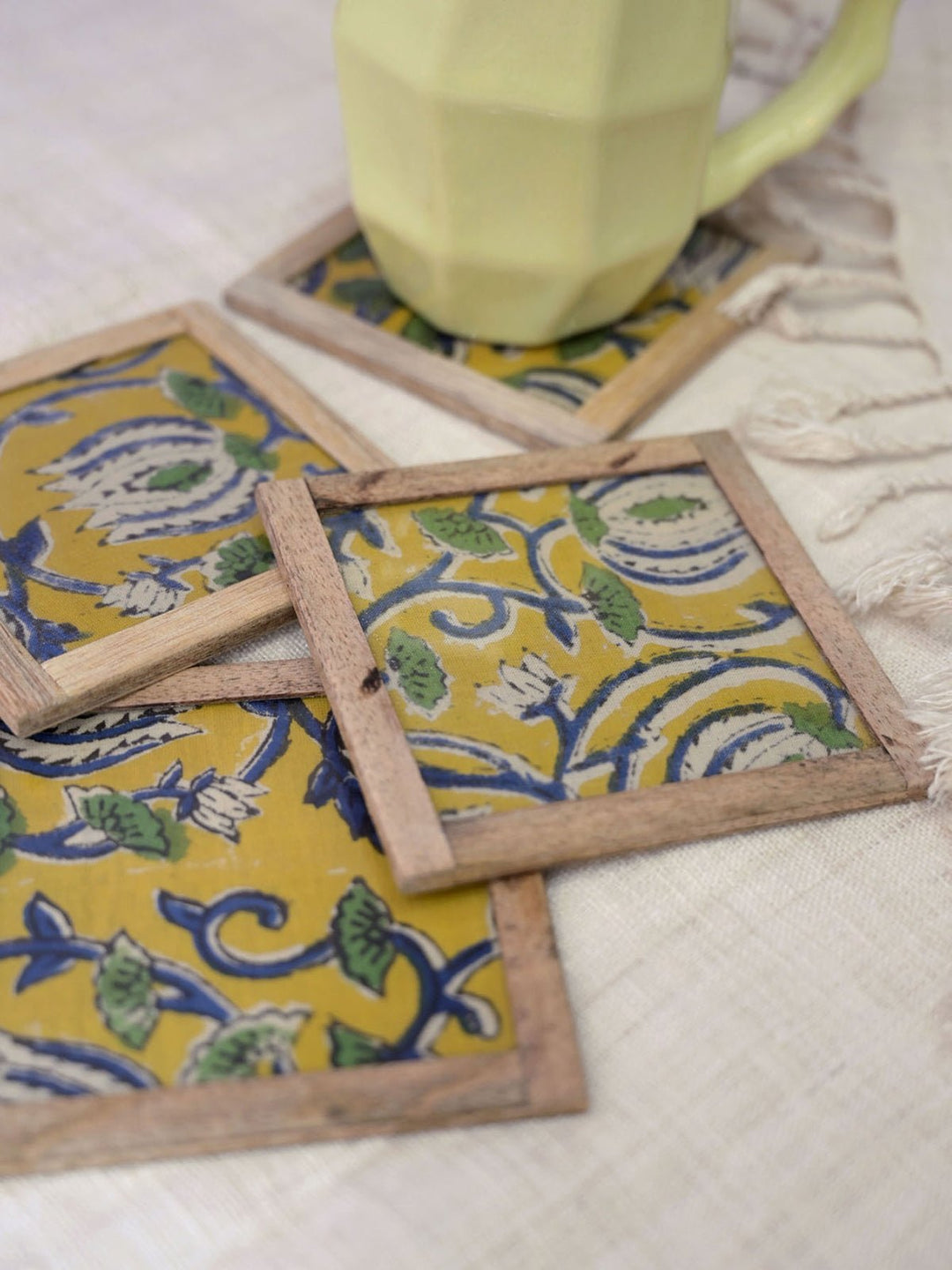 Table and DiningSione Coasters Set of 4Home Yarn