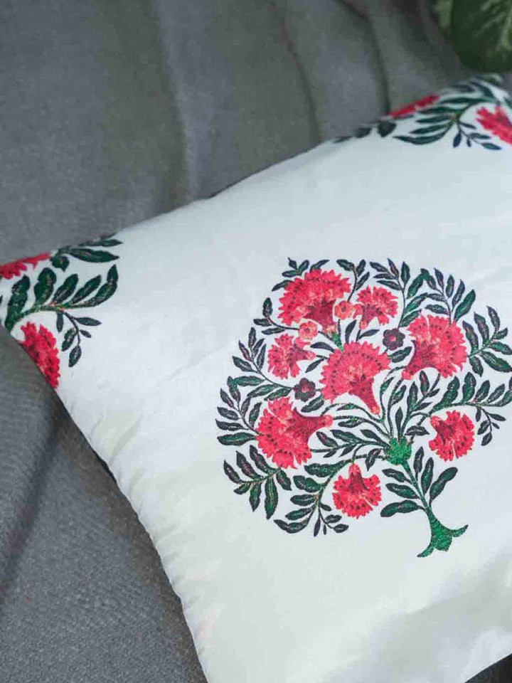 Bed and LivingStunning Floral Cushion CoverHome Yarn