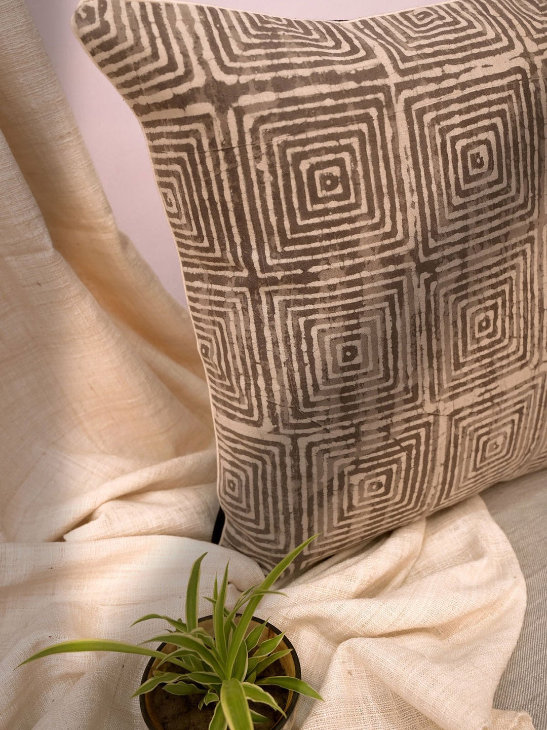 Bed and LivingThe Spiral Cushion CoverHome Yarn