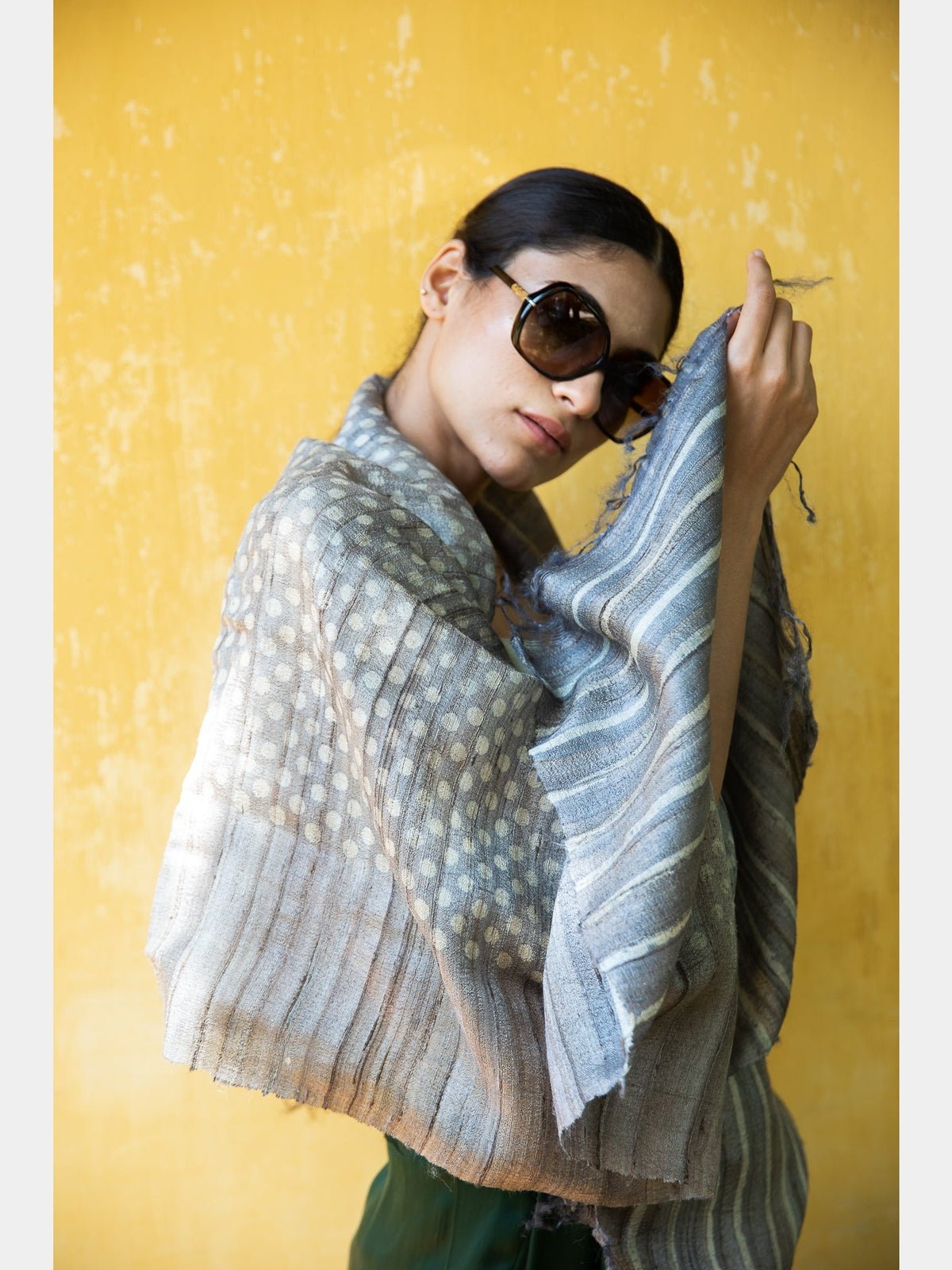 小物 Yoli / Silk cotton khadi scarf 24SS Yoli Silk cotton khadi scarf ｜くらすこと公式オンラインストア