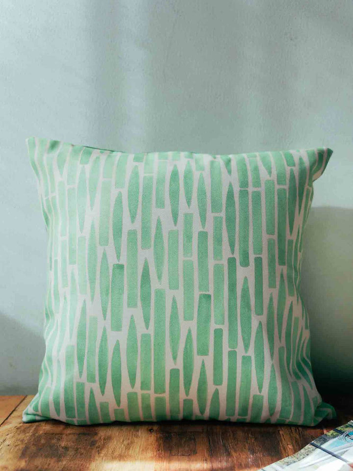 Bed and LivingVerdant Green Cushion CoverHome Yarn