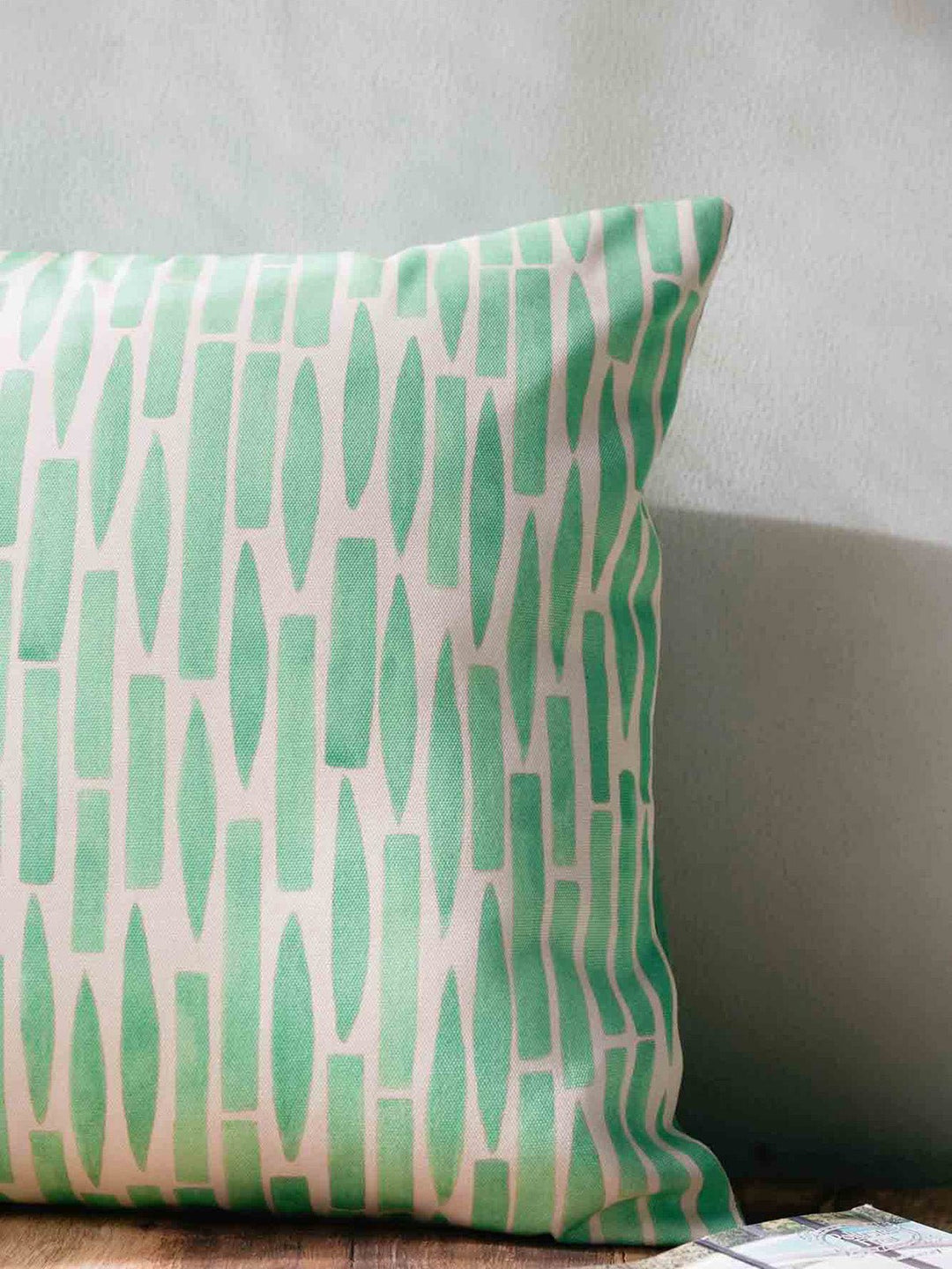 Bed and LivingVerdant Green Cushion CoverHome Yarn