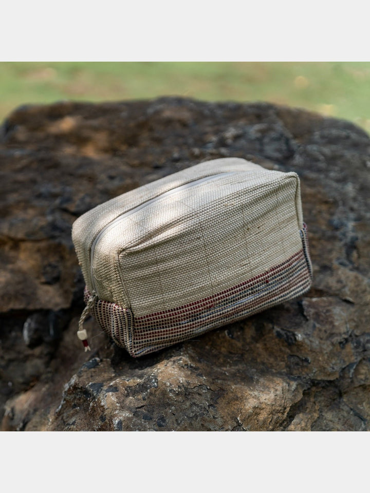 BagsVidya Hand - Woven Wide PouchOne 'O' Eight KnotsFlourish Planet